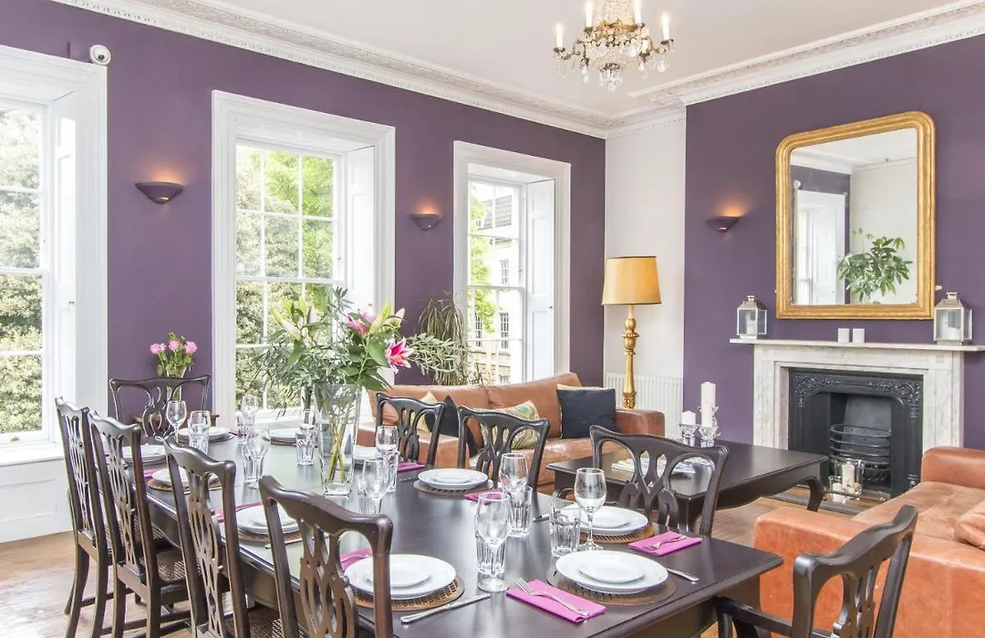 3 Berkeley Square Guesthouse-1